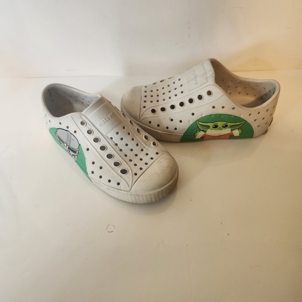 Native Jefferson Star Wars Mandalorian Grogu Baby Yoda Shoes White Kids C10